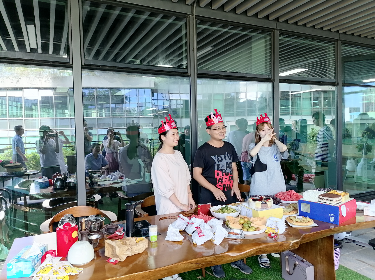 员工生日会